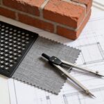 Wykorzystanie oświetlenia LED i tekstyliów do ocieplenia industrialnego salonu - lekcje projektowania.